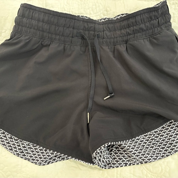 lululemon athletica Pants - Black Lululemon Reversible Shorts